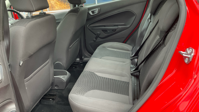 Ford Fiesta 1.0 EcoBoost Zetec Navigation 5dr Petrol Hatchback